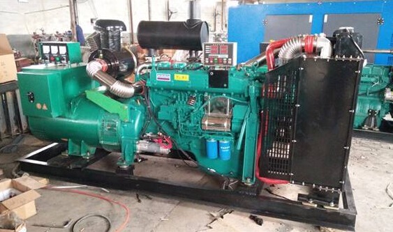 濮阳解放县潍柴500kw大型柴油发电机组